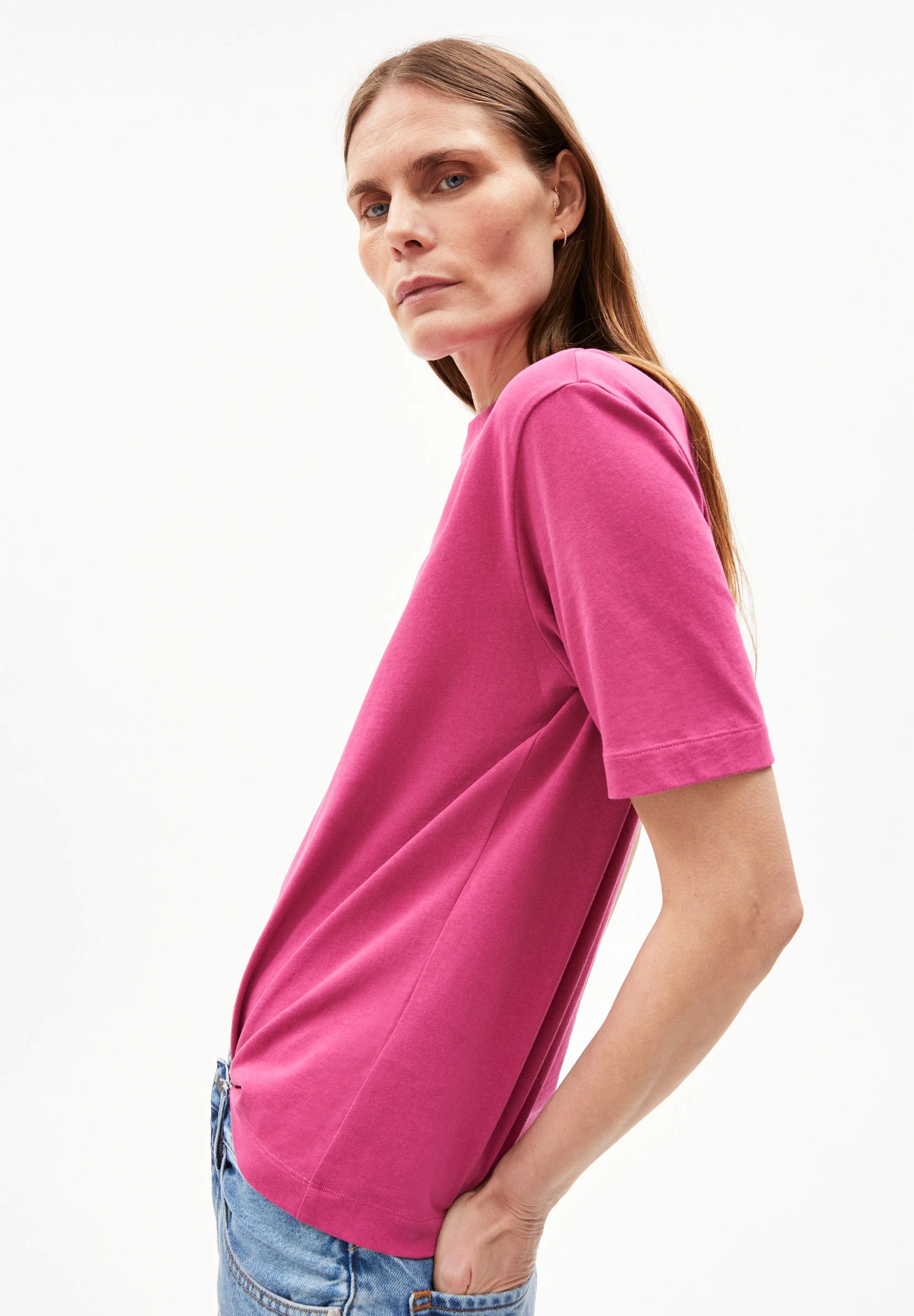 TARJAA T-SHIRT | crushed berry - Image 3
