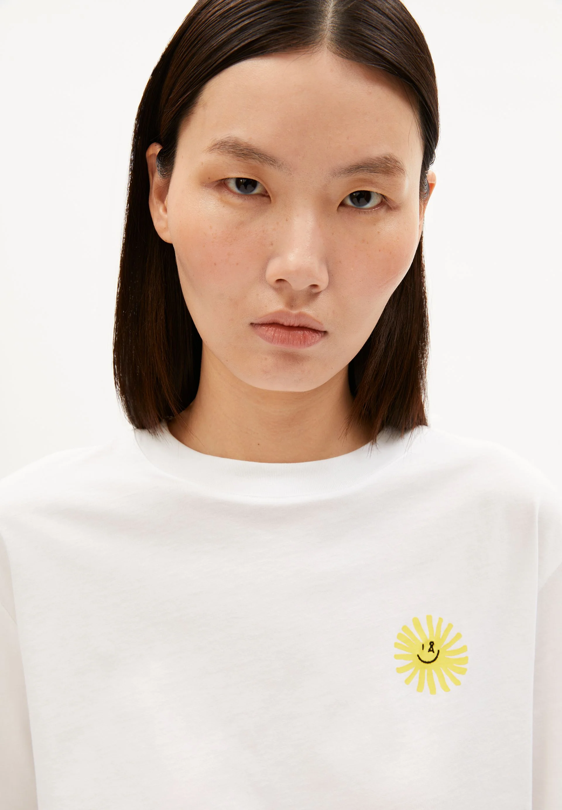 TARJAA GRAPHIC T-SHIRT | white - Image 3