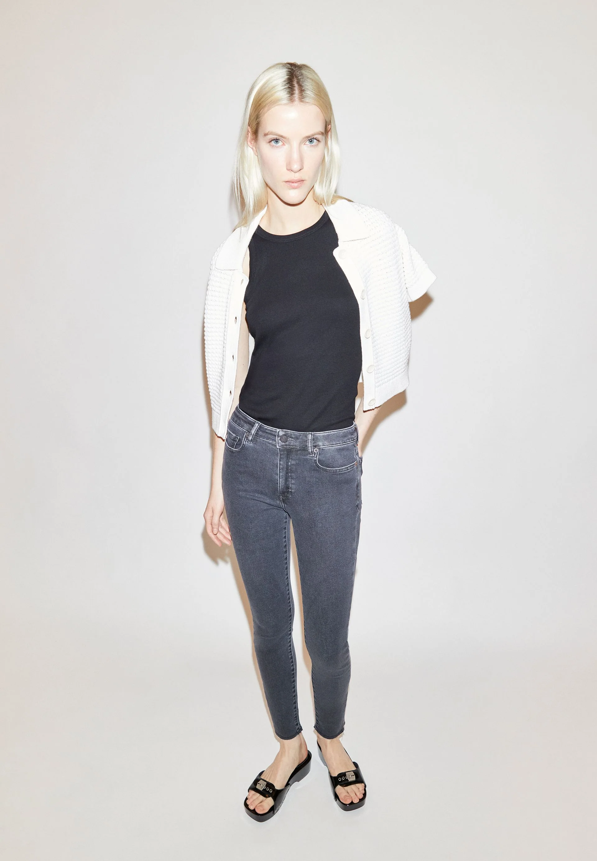 TILLAA X RÅ HEM | light black dnm - Image 4