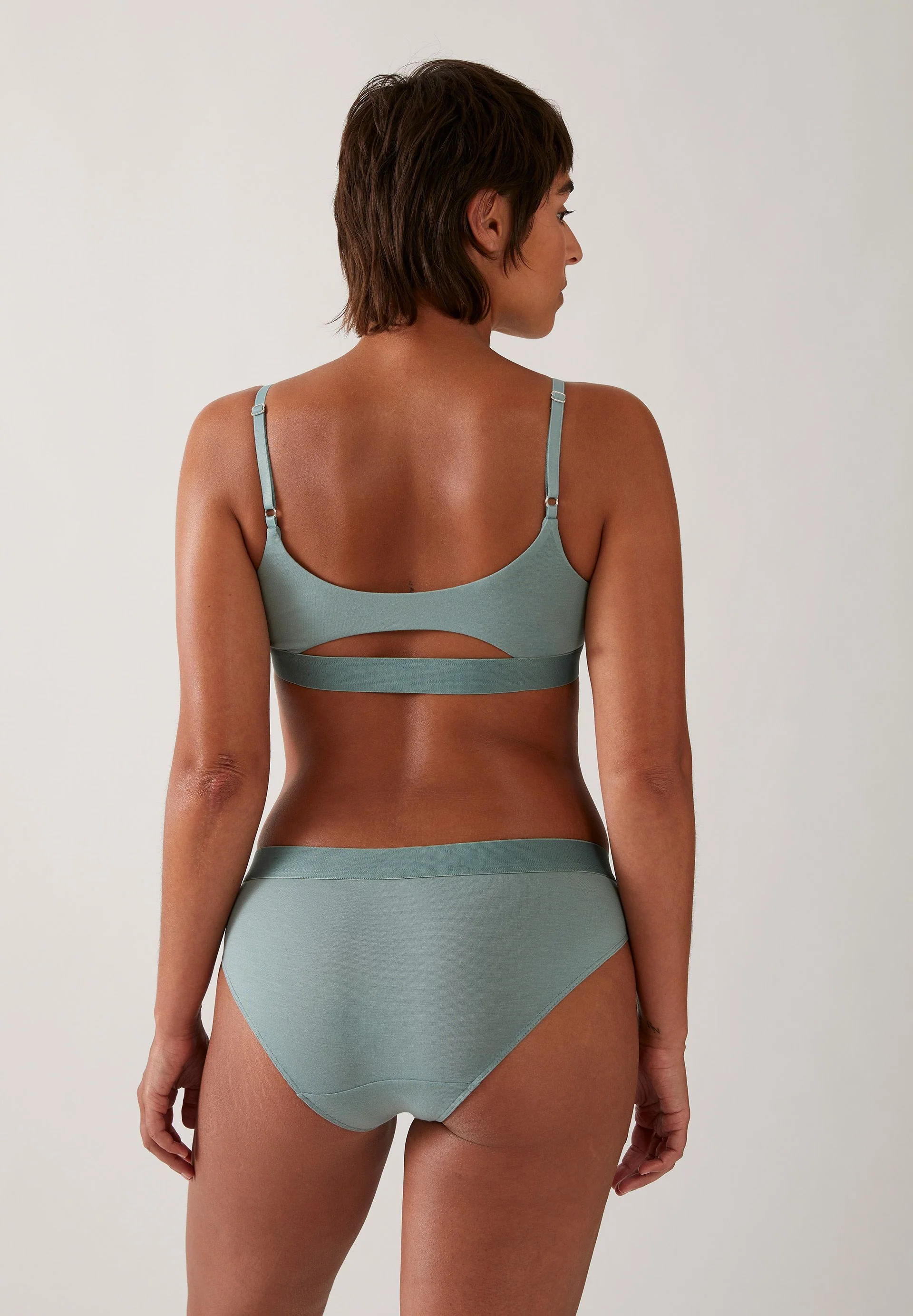 TRINAA SLIP | eucalyptus green - Image 2