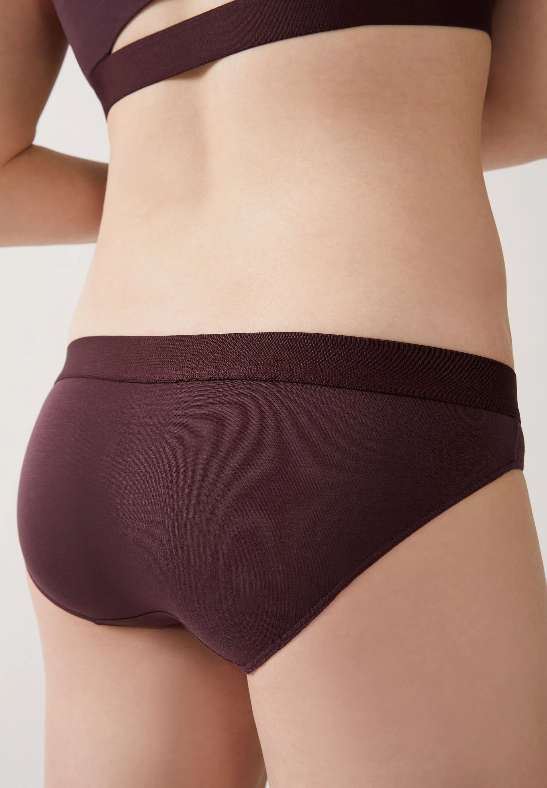 TRINAA SLIP | fudge - Image 3