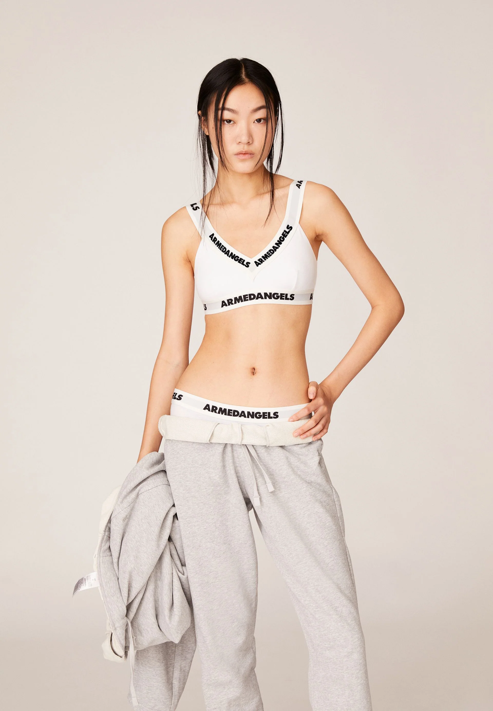 TYRONAA | blanc - Image 4