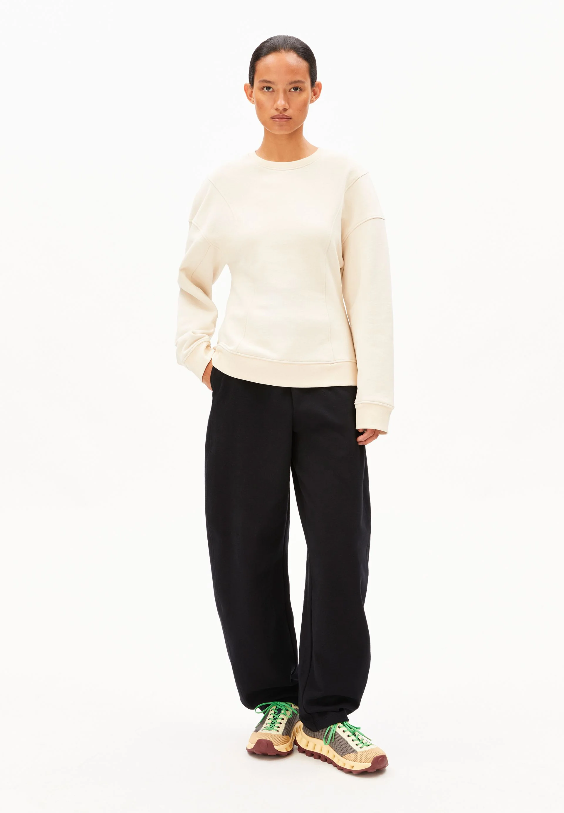 UN-WASTED BARREL SWEATSHIRT | undyed-cinnamon dust - Image 5