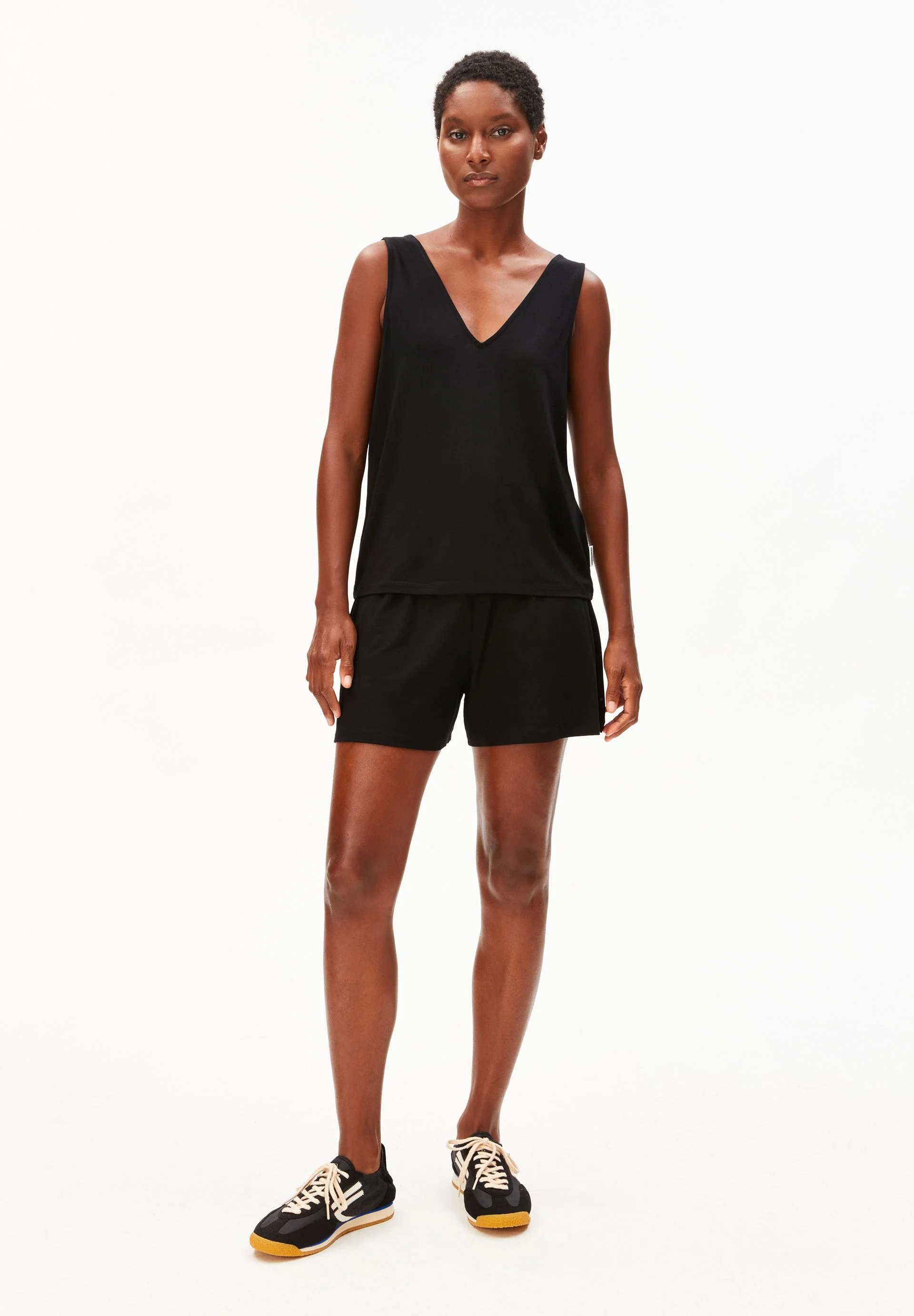 V-AUSSCHNITT JERSEY-TOP | black - Image 5