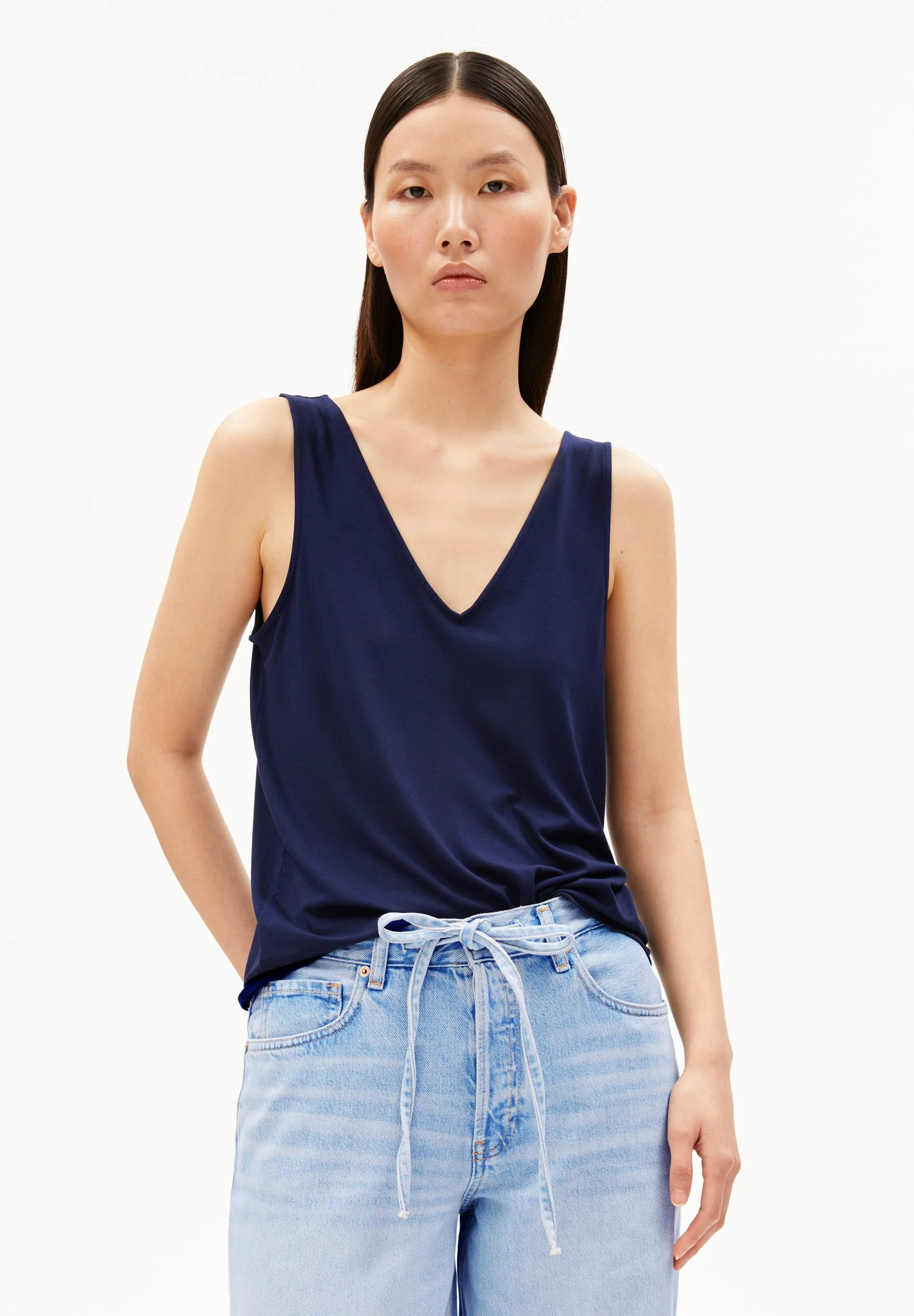V-AUSSCHNITT JERSEY TOP - Image 2