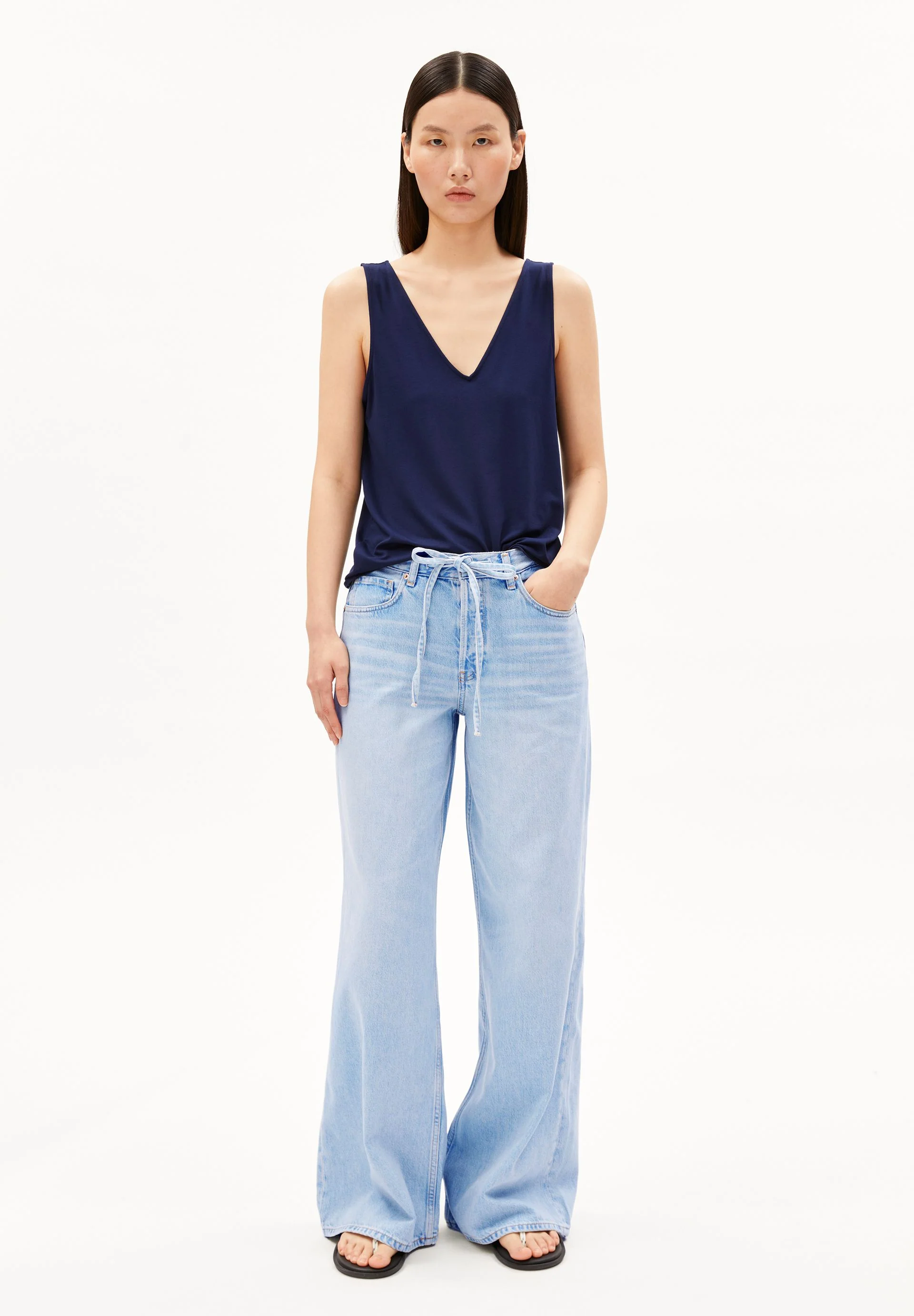 V-AUSSCHNITT JERSEY-TOP | tinted navy - Image 5