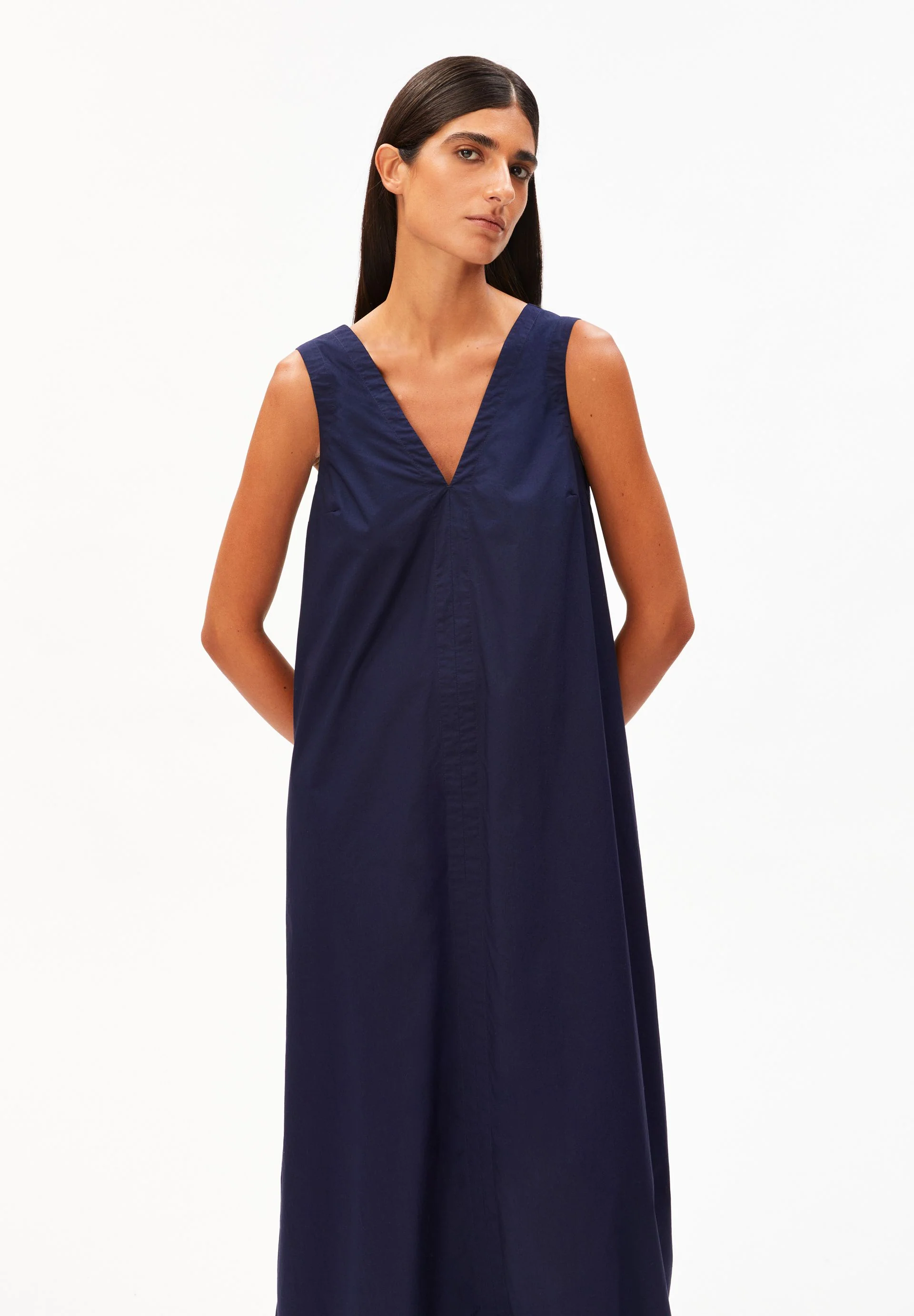 V-AUSSCHNITT POPLIN MAXI-KLEID - Image 2