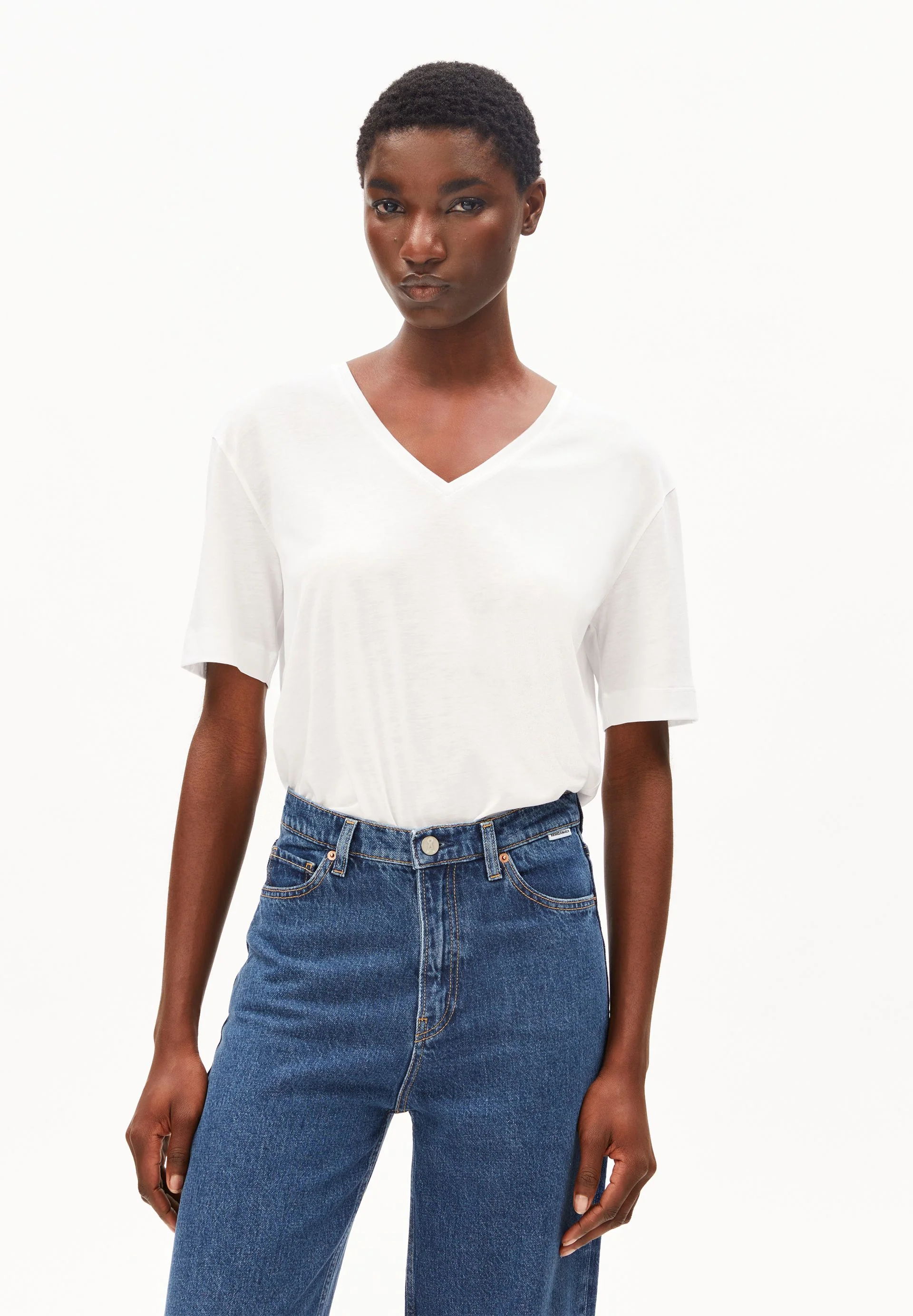 V-NECK T-SHIRT - Image 2