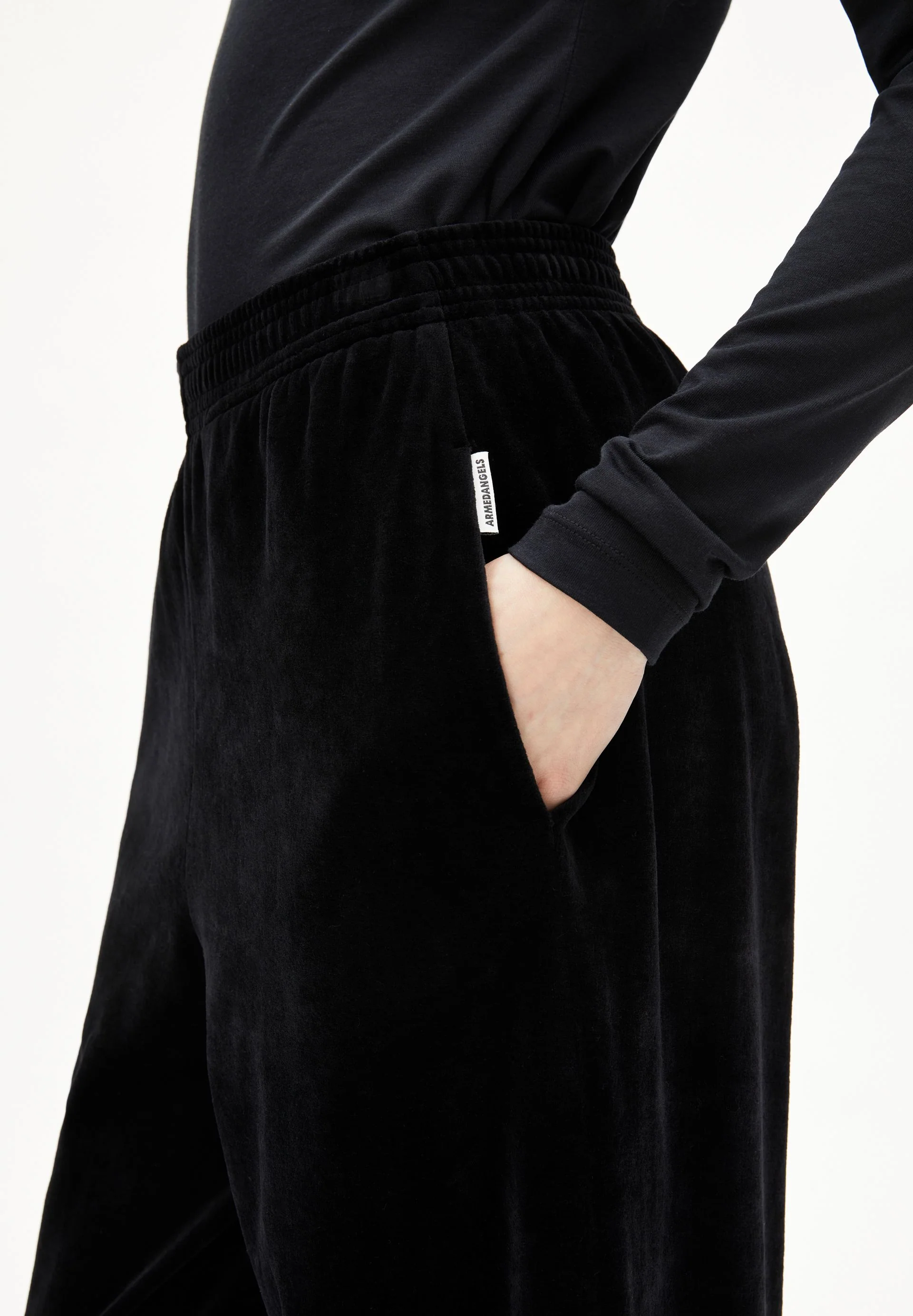 VATINAA VELVET | black - Image 3