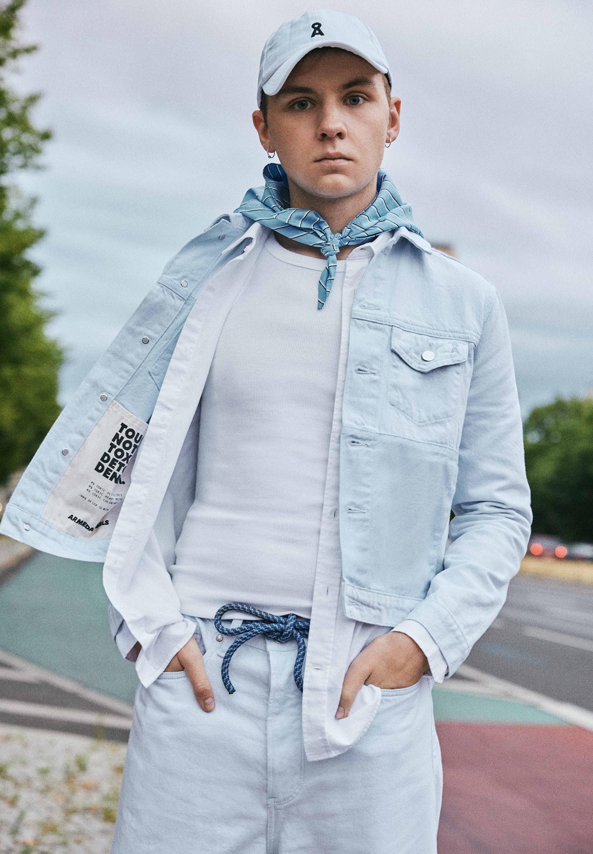 VELITAA PATCHED | blue white - Image 6