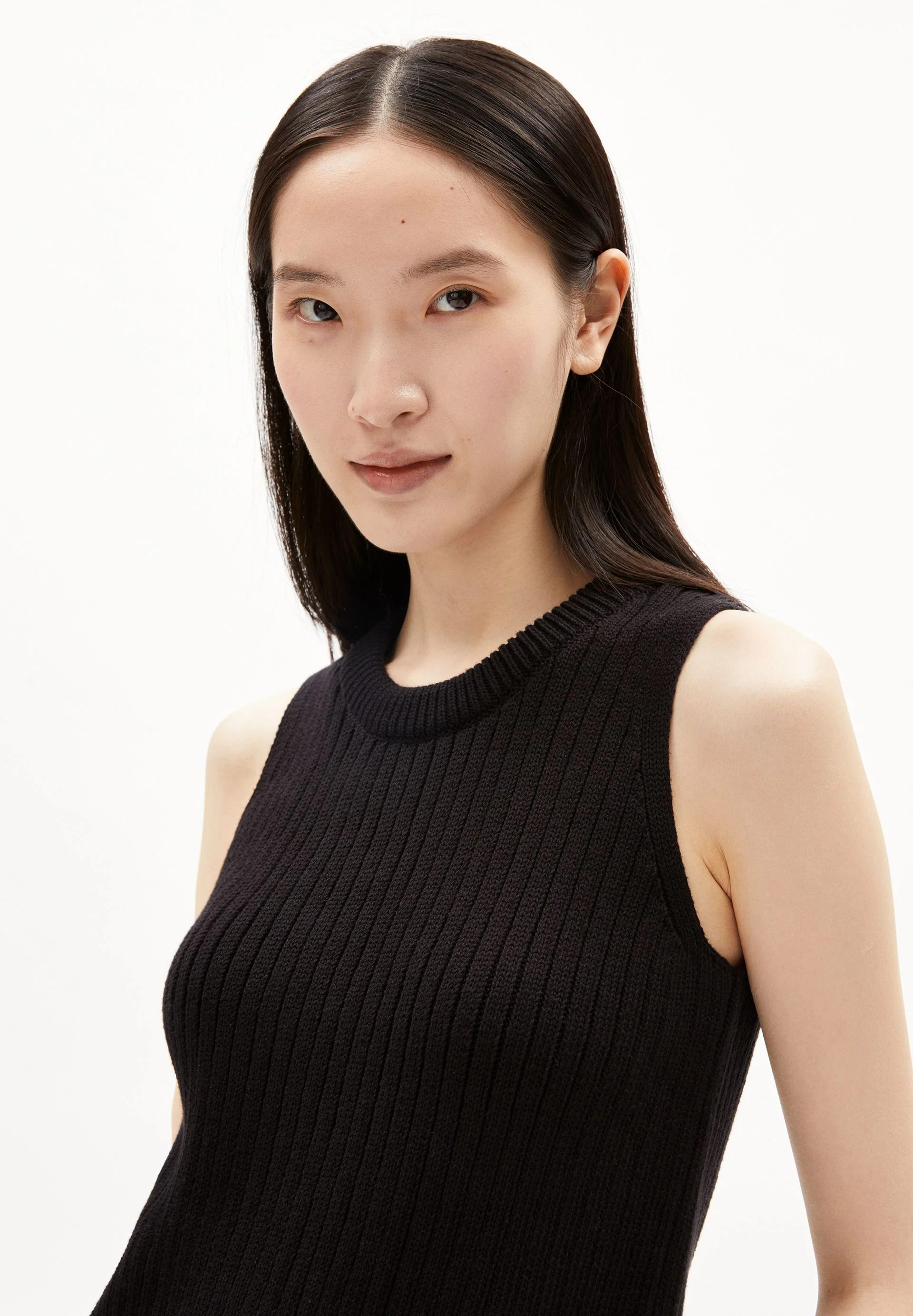 WIOLAA | black - Image 3
