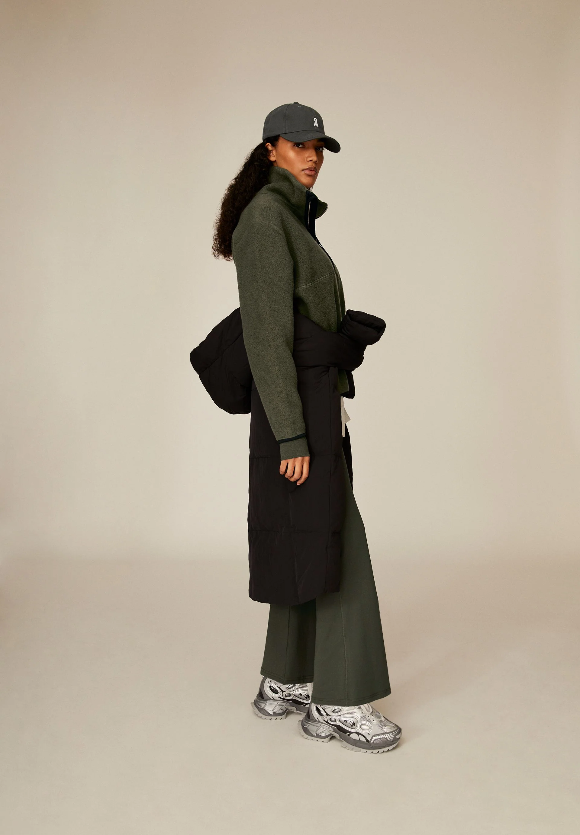 YAJAANA | light carbon green-black - Image 6