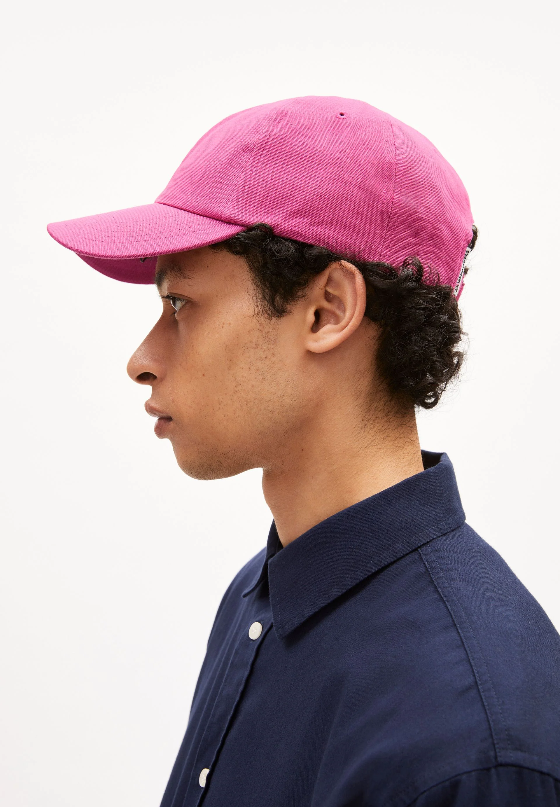 YENAAS BOLD KAPPE | crushed berry - Image 3