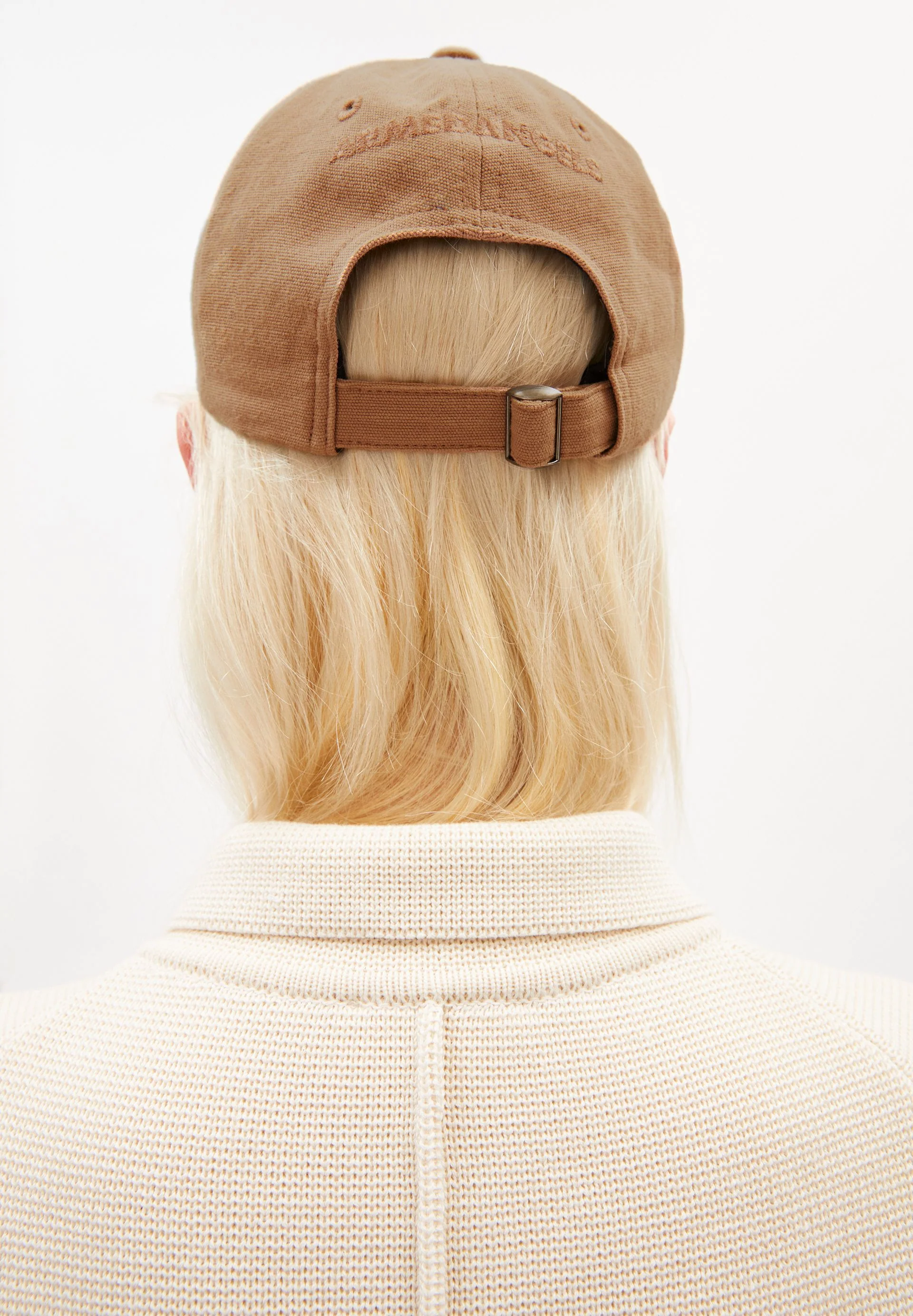 YENAAS BOLD KAPPE | smoky almond - Image 3