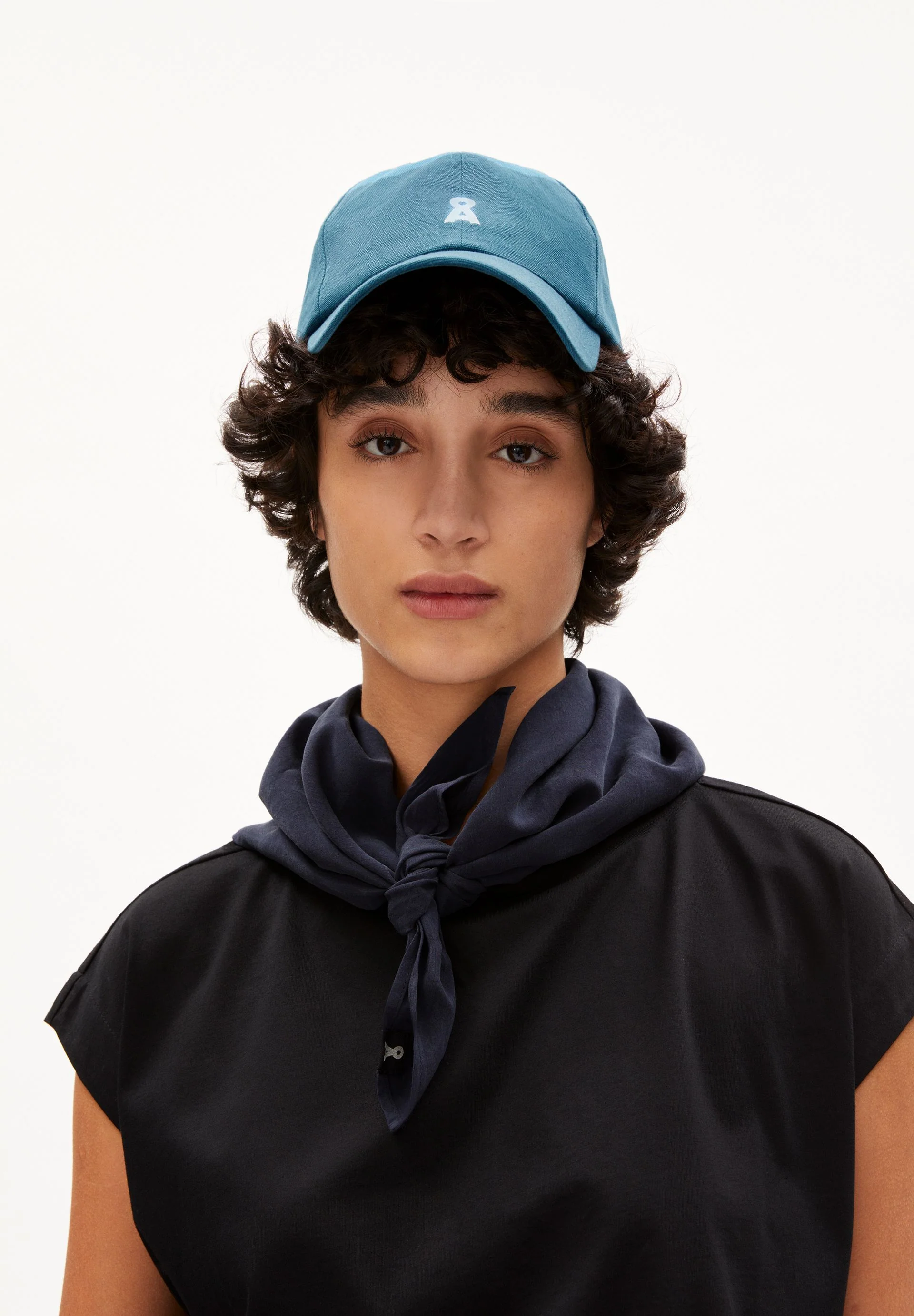 YENAAS BOLD KAPPE | spruce petrol - Image 3