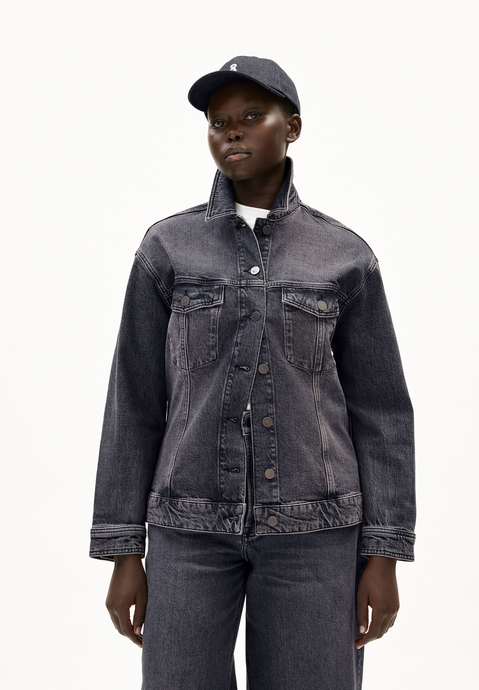 YENAAS DENIM INDIGO KAPPE | washed obsidian - Image 4