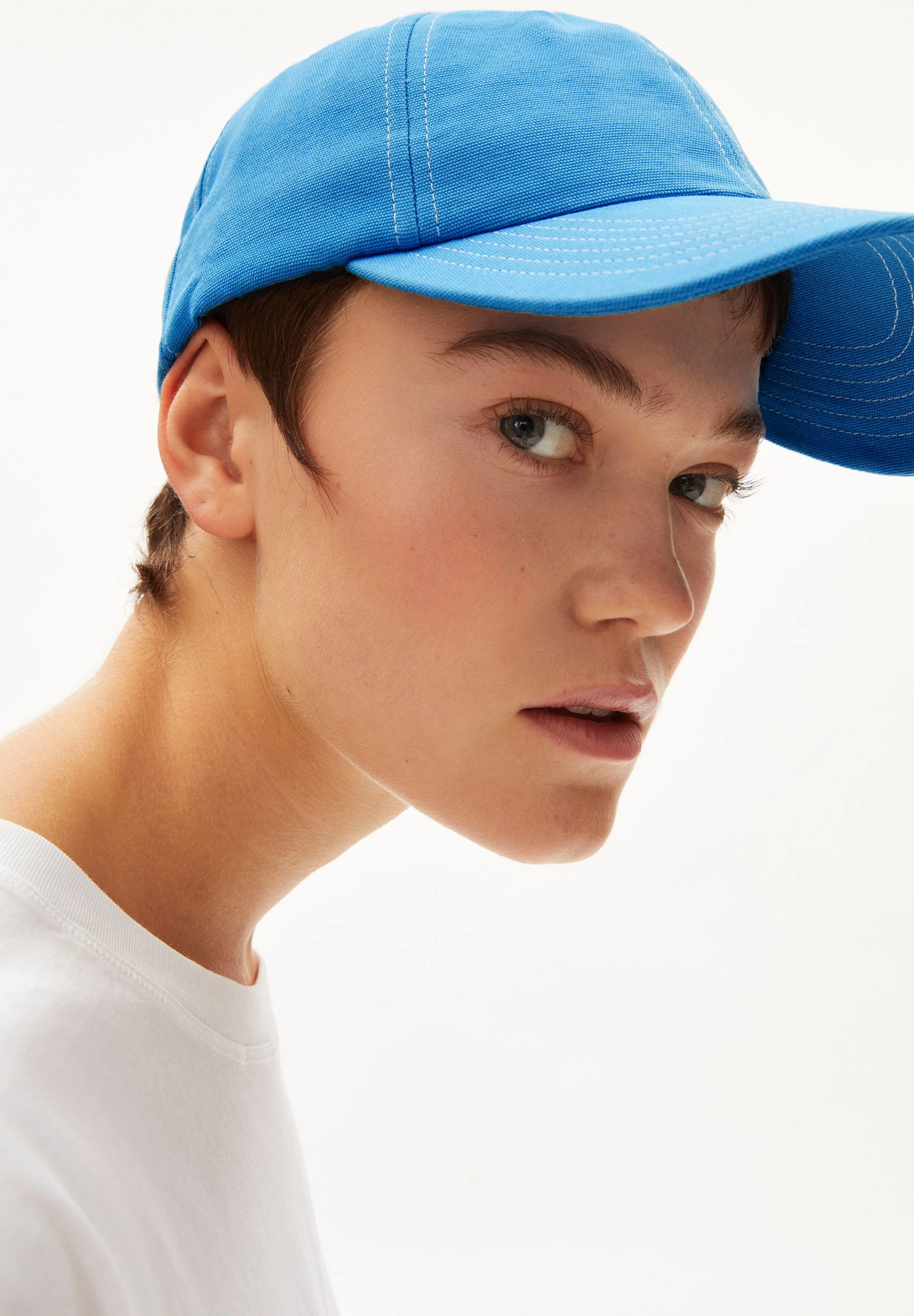 YENAAS SPORT | blueniverse - Image 4