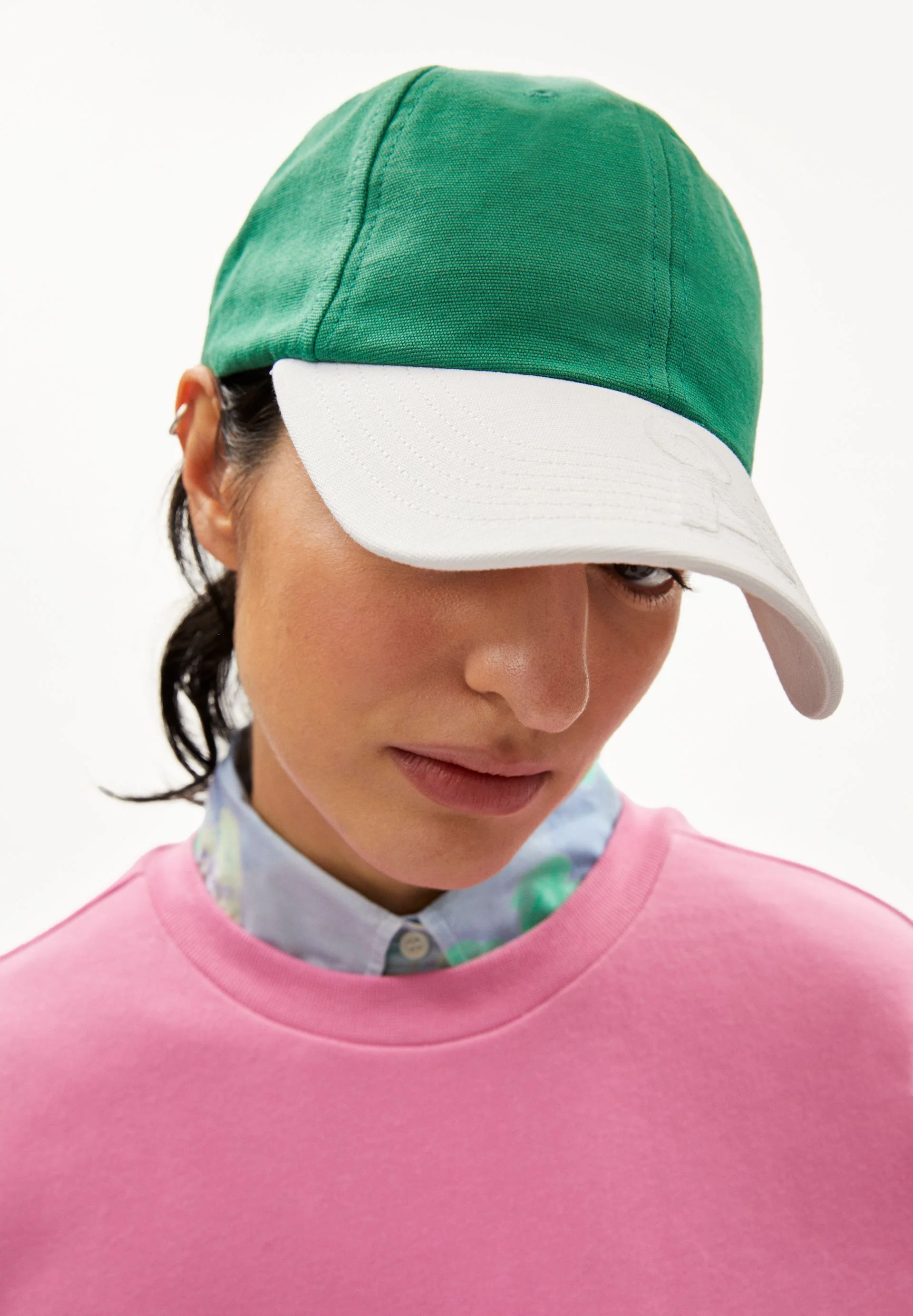 YENAAS WHAT MAKES US | white-flash green - Image 3